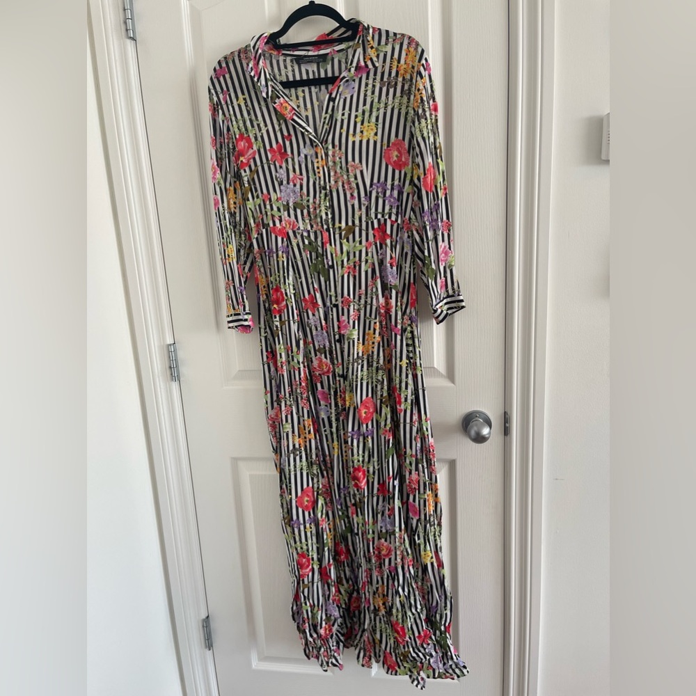 Zara — Long Striped and Floral Print Dress — maxi dress - size Medium